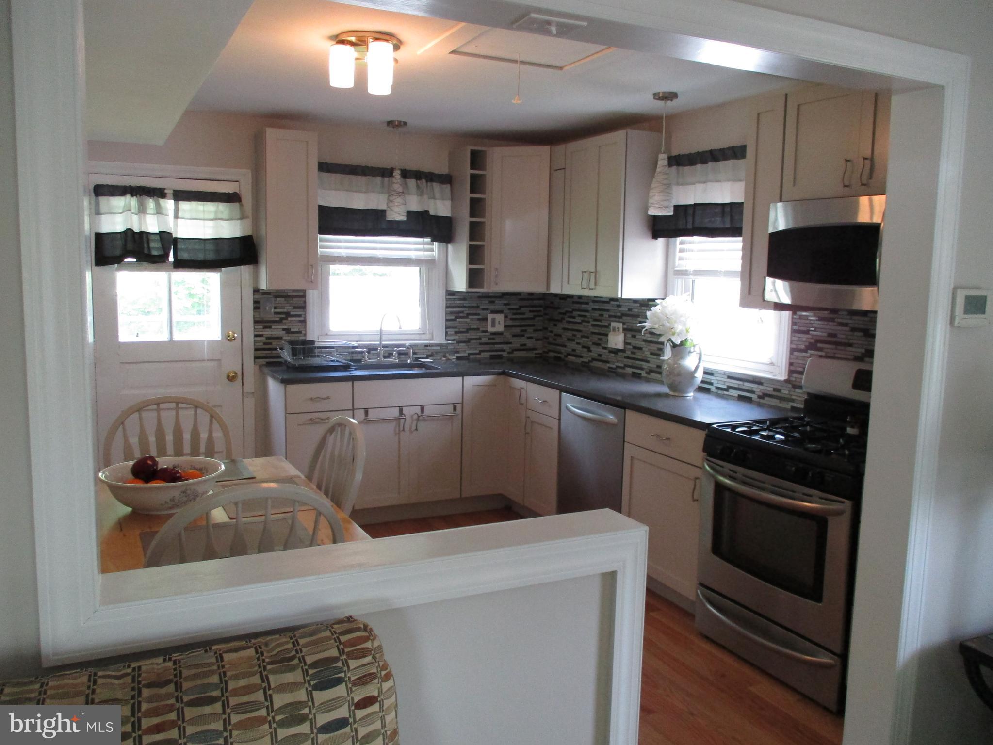 25 Overbrook Avenue Maple Shade, NJ 08052 - Photo 8 of 17 Gallery Image 8