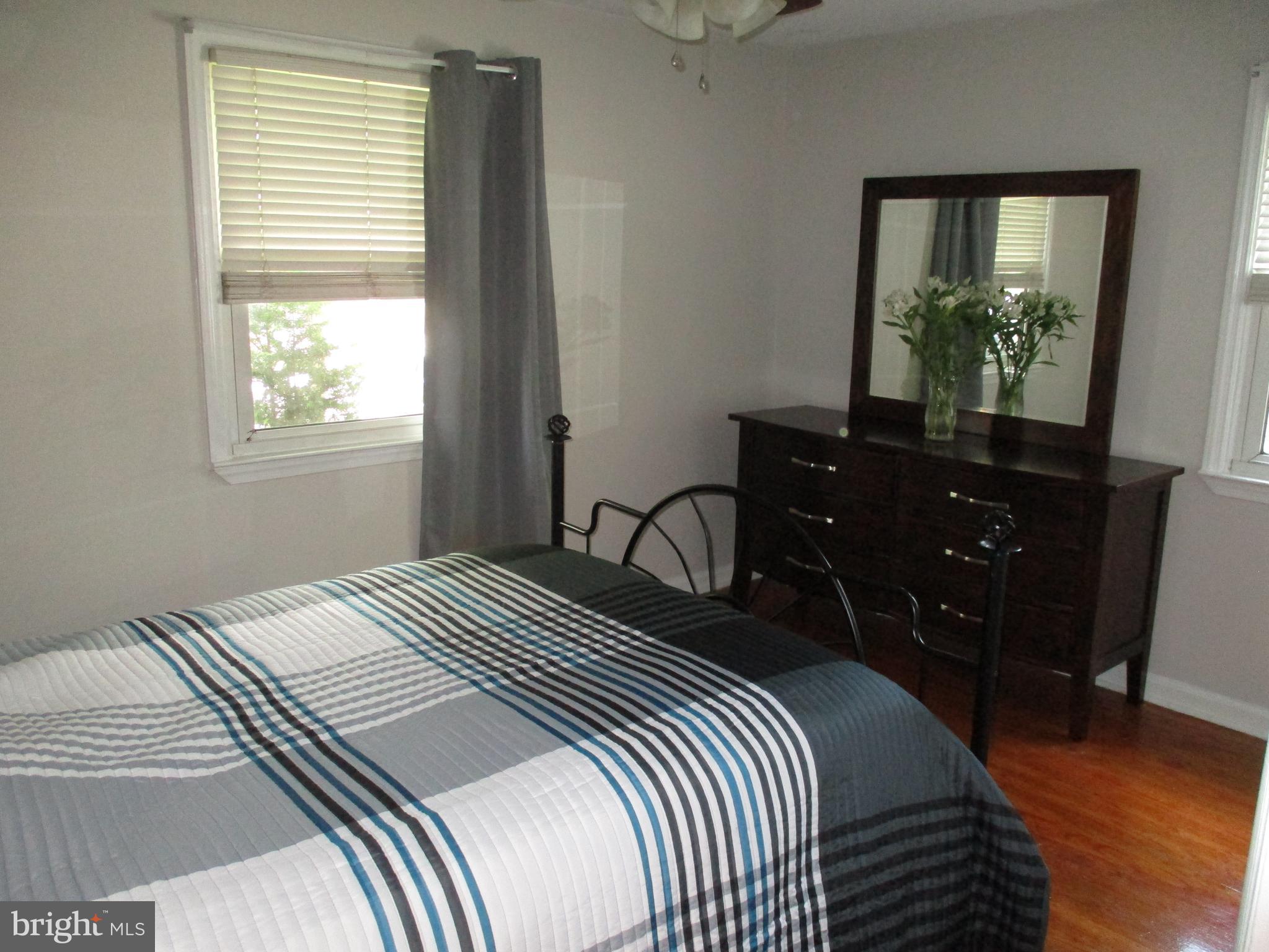 25 Overbrook Avenue Maple Shade, NJ 08052 - Photo 10 of 17 Gallery Image 10