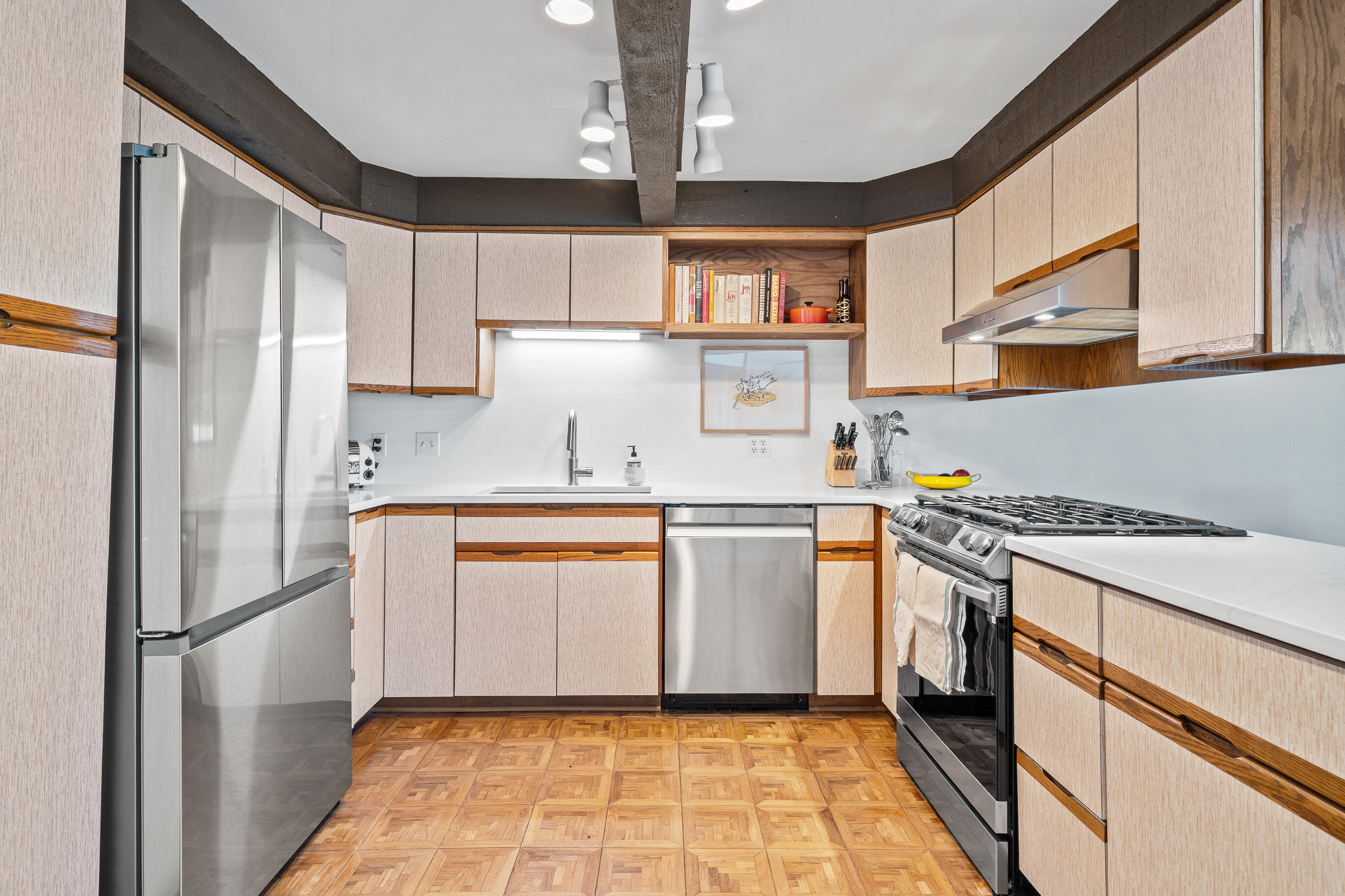 930 Alpine Drive, Unit PP2 Fontana, WI 53125 - Photo 12 of 89 New Appliances