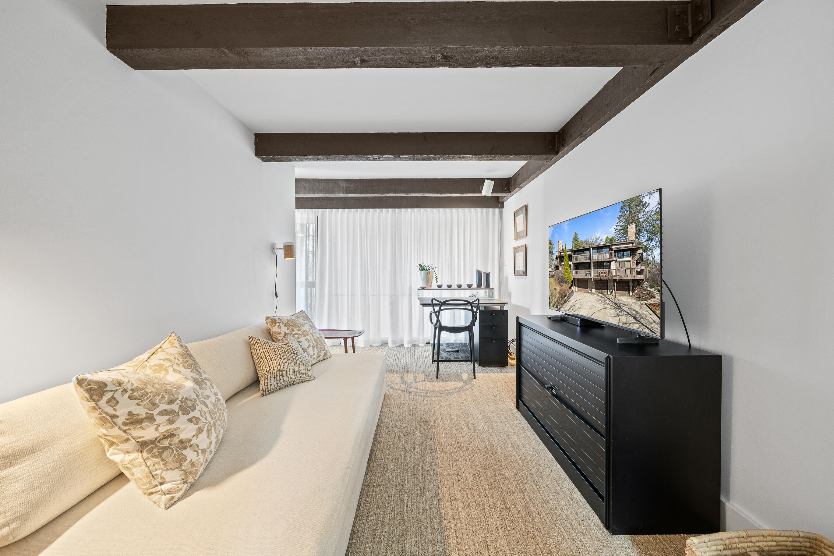 930 Alpine Drive, Unit PP2 Fontana, WI 53125 - Photo 21 of 89 Office/3rd Bedroom