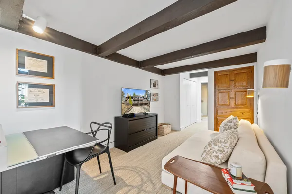 $565,000 | 930 Alpine Drive, Unit PP2, Fontana, WI 53125