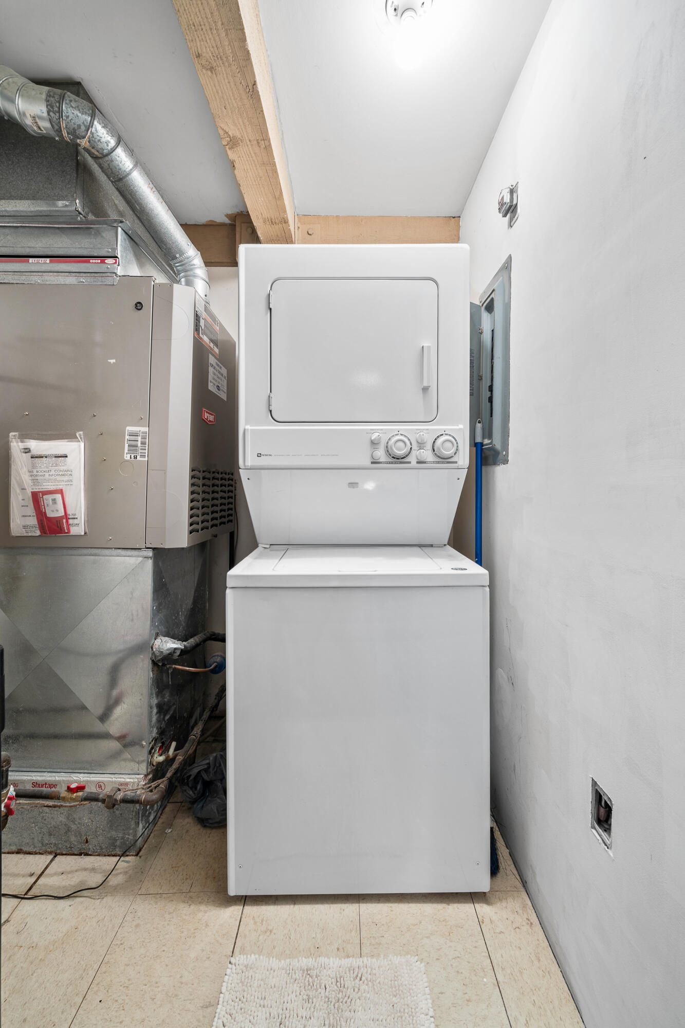 930 Alpine Drive, Unit PP2 Fontana, WI 53125 - Photo 28 of 89 Stackable Washer/Dryer