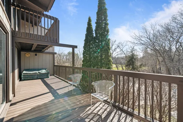 $565,000 | 930 Alpine Drive, Unit PP2, Fontana, WI 53125