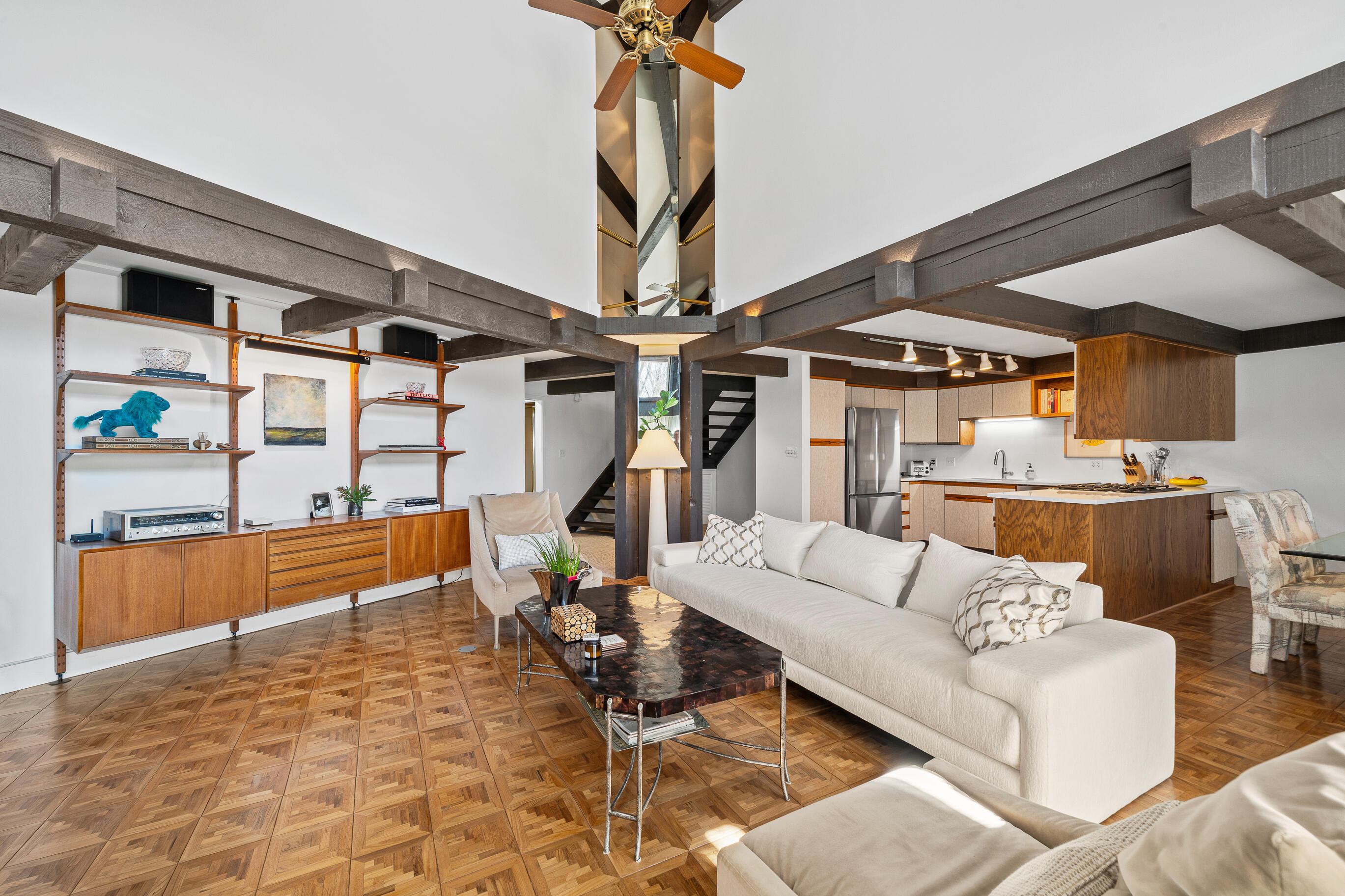 930 Alpine Drive, Unit PP2 Fontana, WI 53125 - Photo 6 of 89 930 Alpine Ct