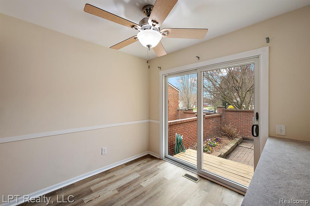 418 Willow Grove Lane Rochester Hills, MI 48307 - Photo 14 of 42