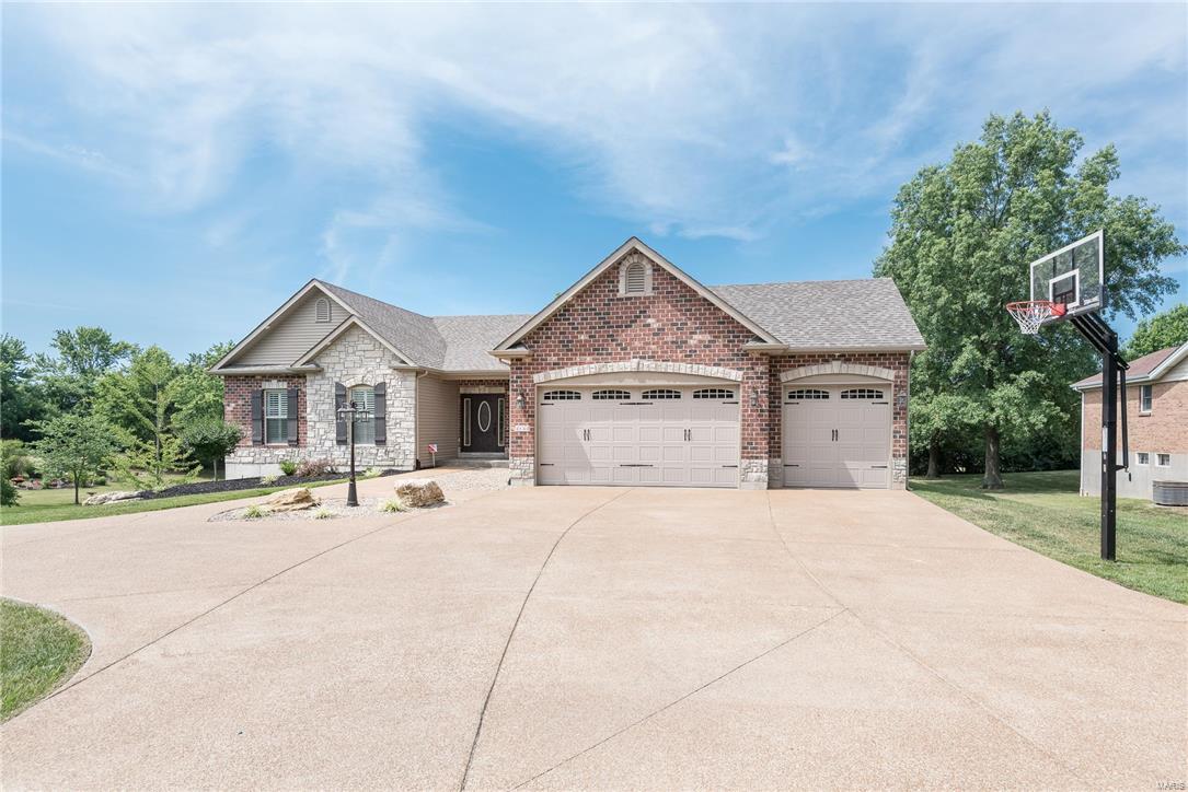 4644 Butler Hill Road St. Louis, MO 63128 - Photo 39 of 48 Gallery Image 39