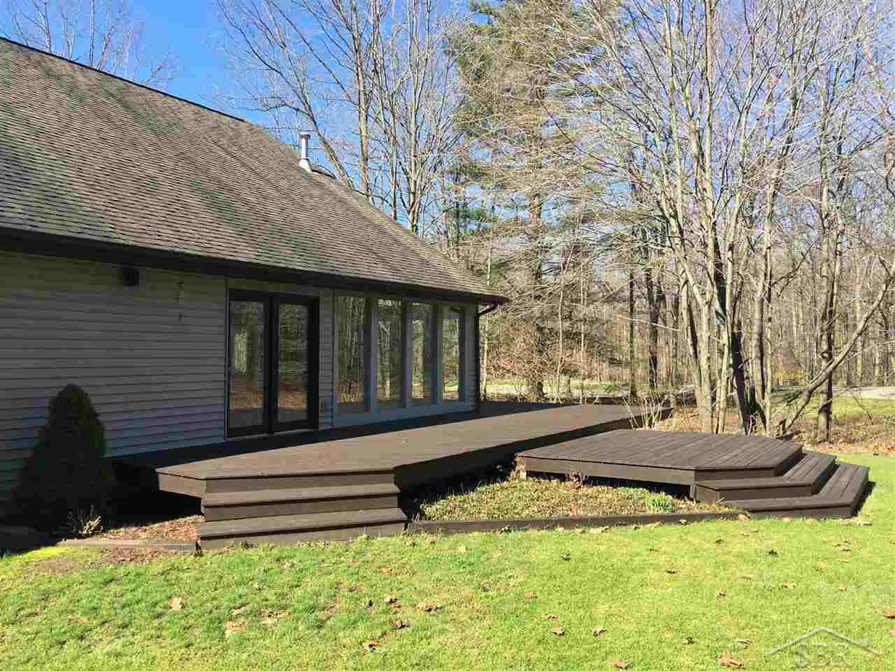 11304 Geddes Road Freeland, MI 48623 - Photo 4 of 25