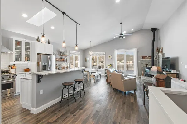 $1,250,000 | W11322 Red Cedar Drive, Lodi, WI 53555