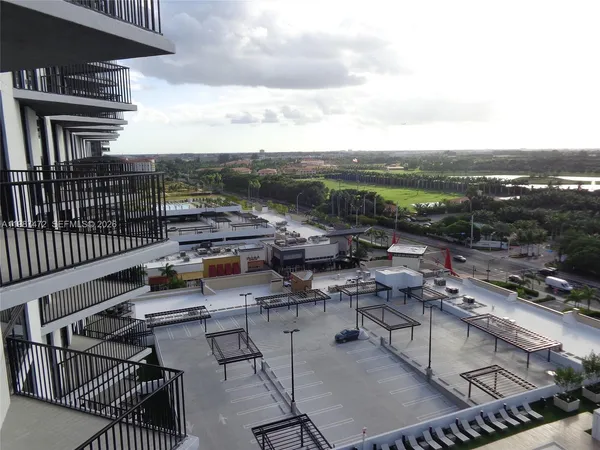 $3,200 | 5300 Paseo Boulevard, Unit 1114, Doral, FL 33166