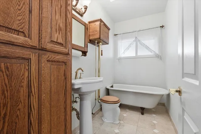 $2,399,000 | 2380-2380 Tule Lane, Knightsen, CA 94561