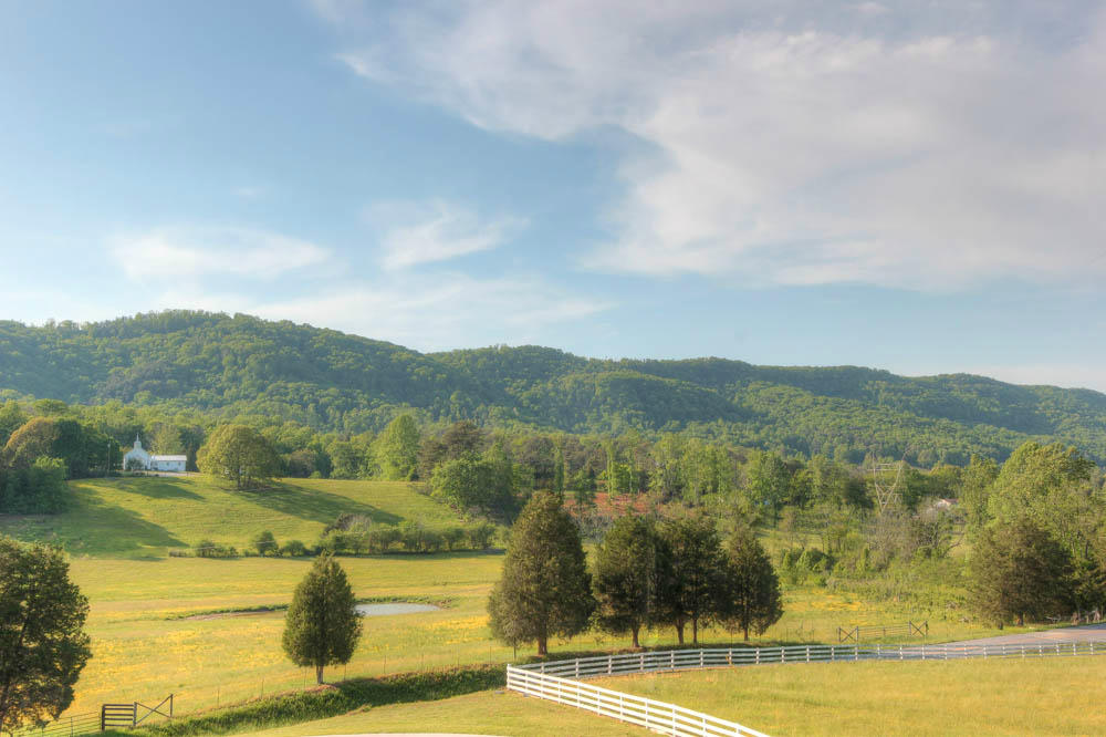 3780 Dutch Valley Road Clinton, TN 37716 - Photo 4 of 37 Majestic Views