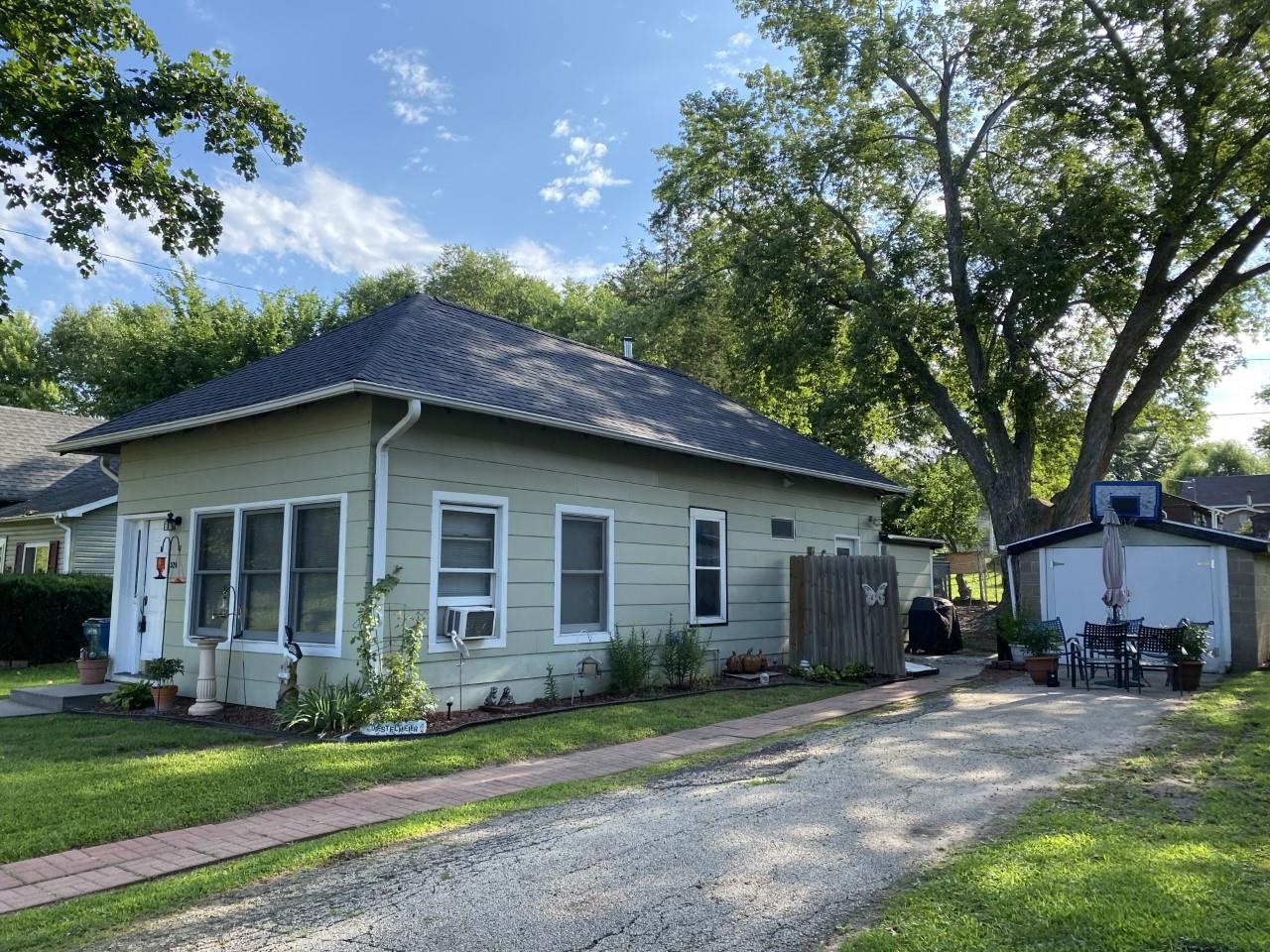 524 Viaduct Road Savanna, IL 61074 - Photo 2 of 10 Gallery Image 2