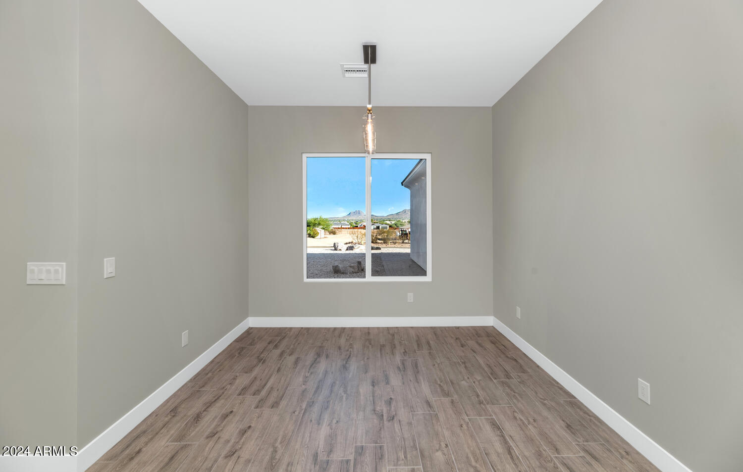 2935 West Joy Ranch Road Phoenix, AZ 85086 - Photo 18 of 42 Dining Area.