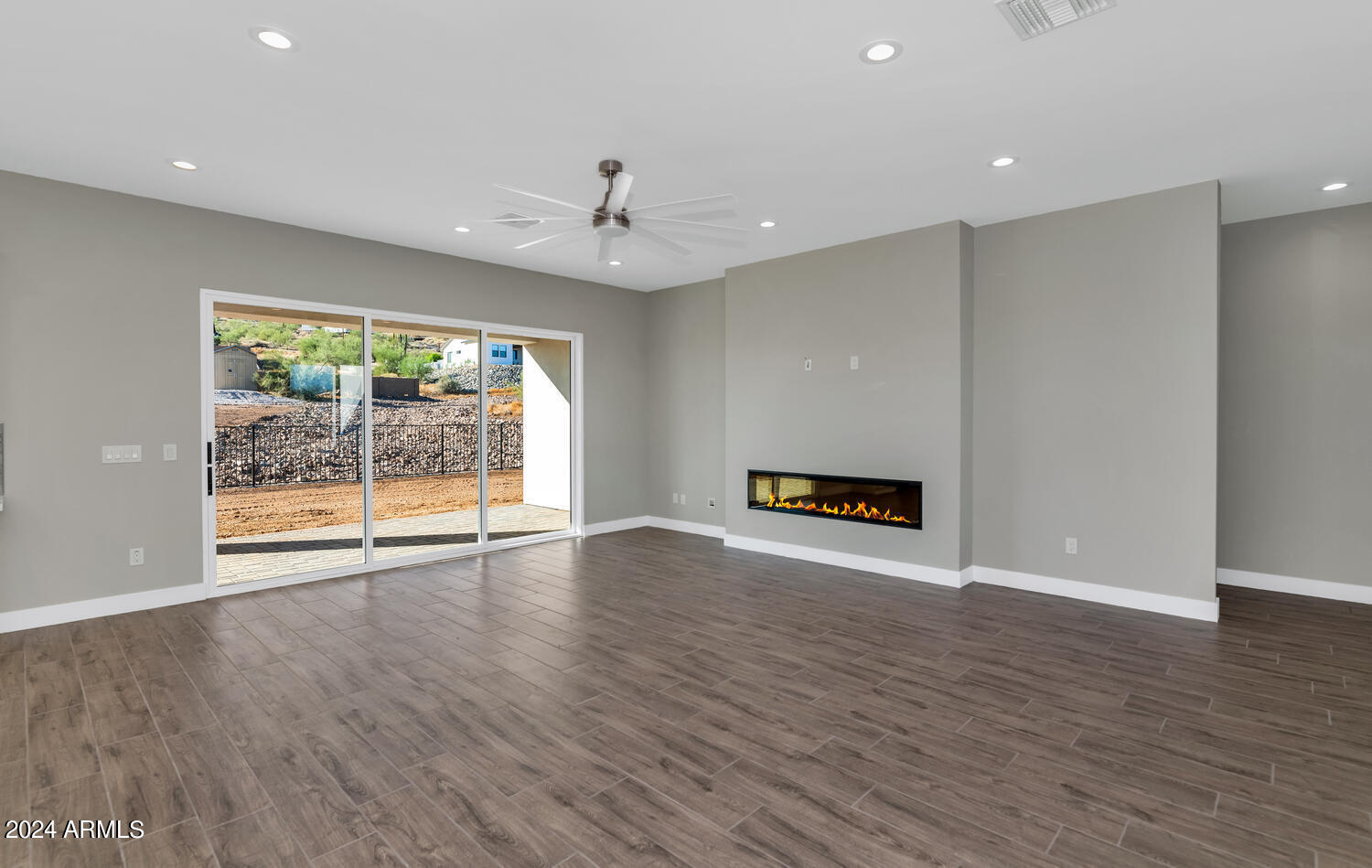 2935 West Joy Ranch Road Phoenix, AZ 85086 - Photo 9 of 42 Linear fireplace