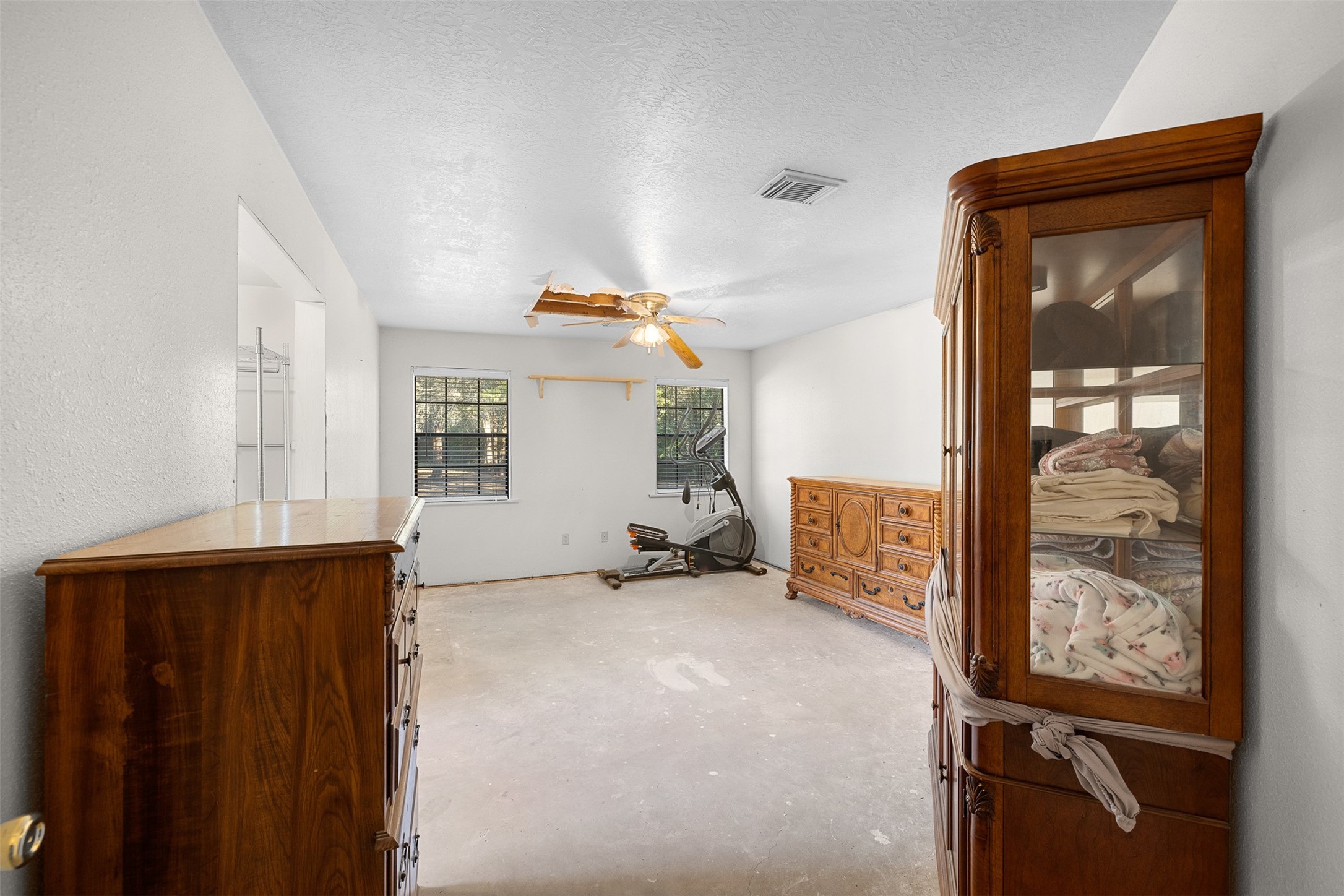 116 Lost Lane Bellville, TX 77418 - Photo 18 of 32 a view of an empty room and window