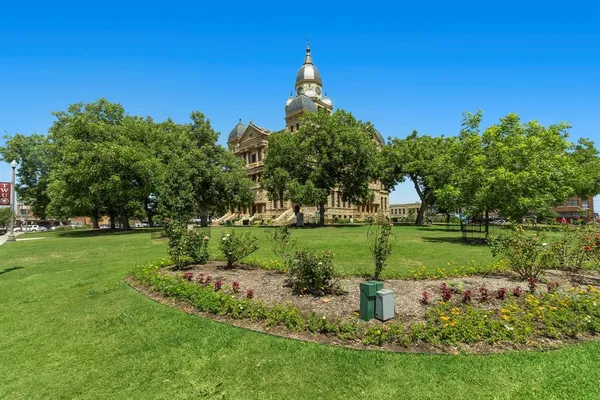 $367,869 | 7027 Paintbrush Lane, Sanger, TX 76266