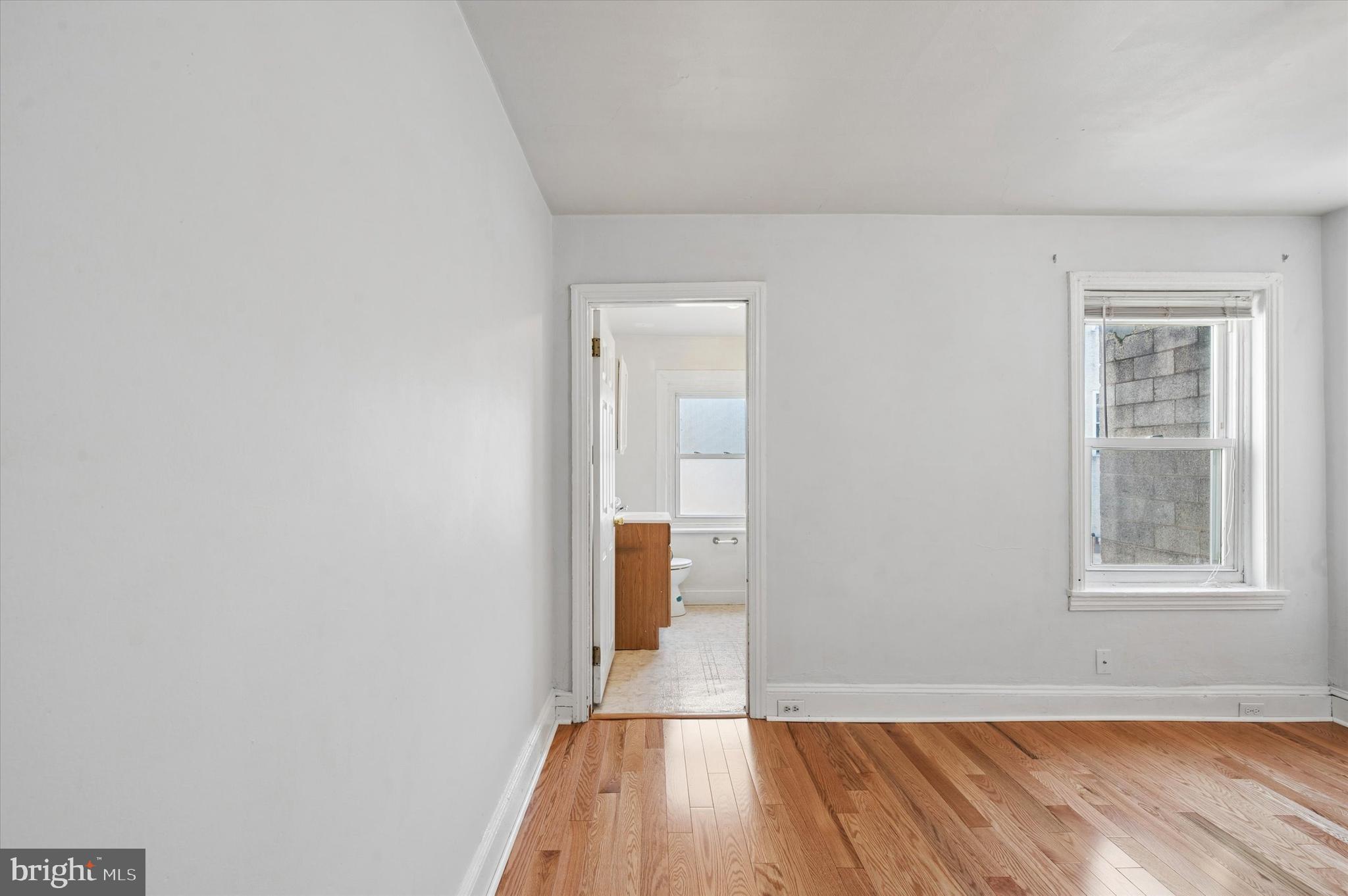 765 South Mole Street Philadelphia, PA 19146 - Photo 21 of 34