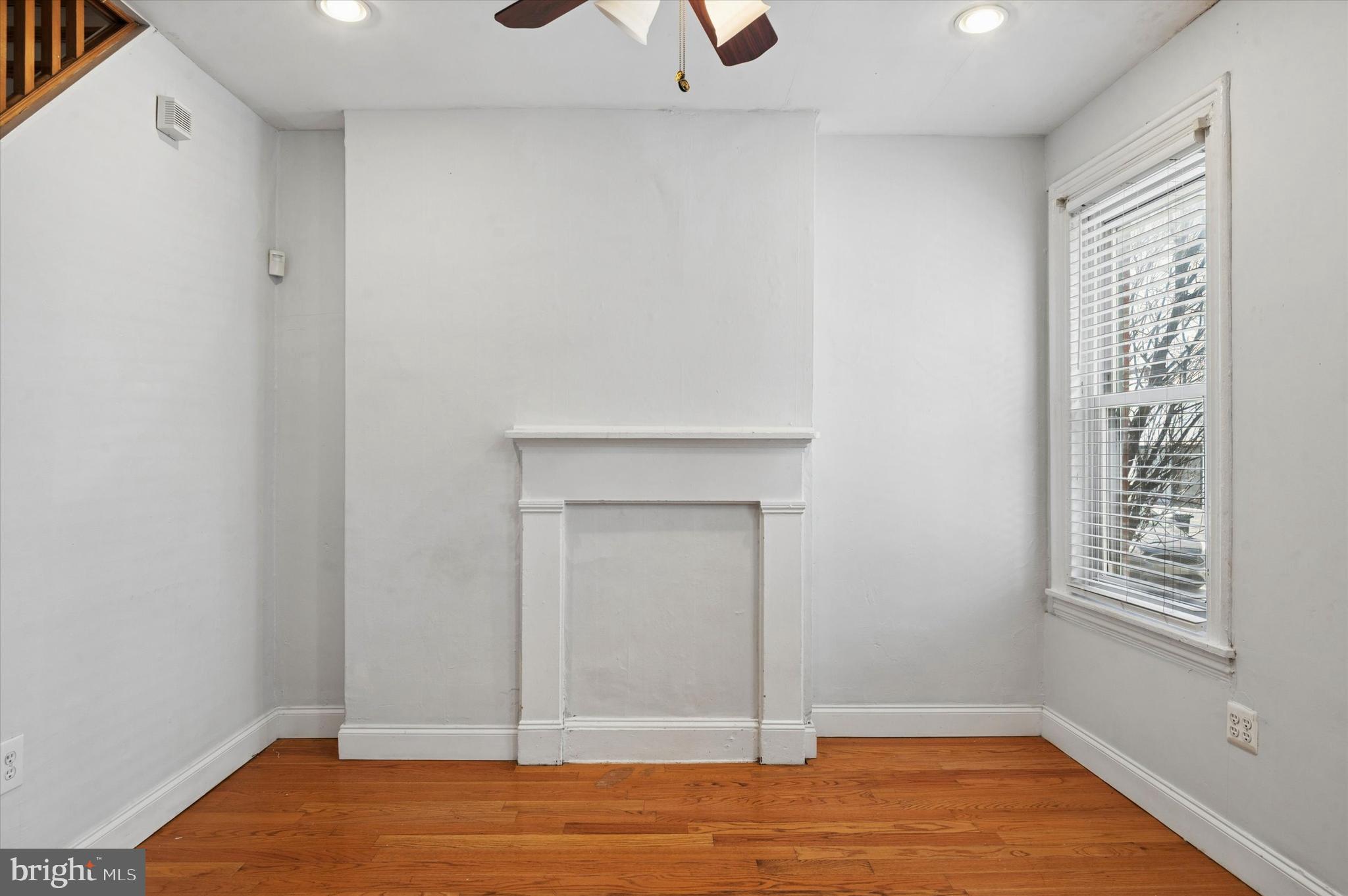 765 South Mole Street Philadelphia, PA 19146 - Photo 8 of 34