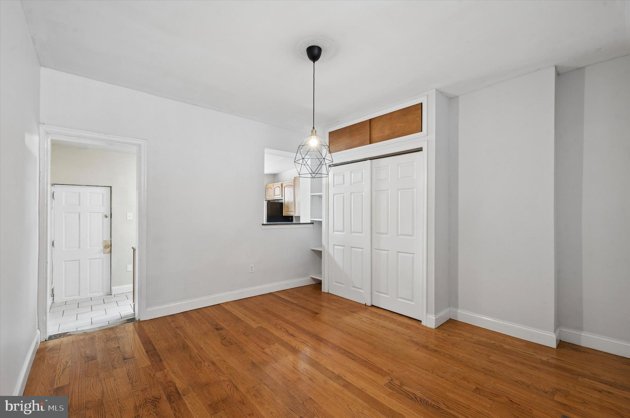 765 South Mole Street Philadelphia, PA 19146 - Photo 9 of 34