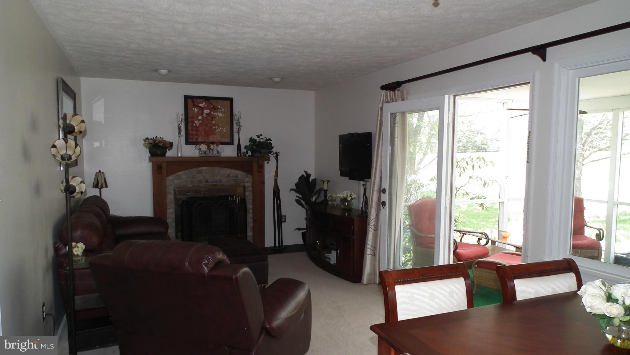 4700 Catharpin Road Gainesville, VA 20155 - Photo 13 of 27 Family Room