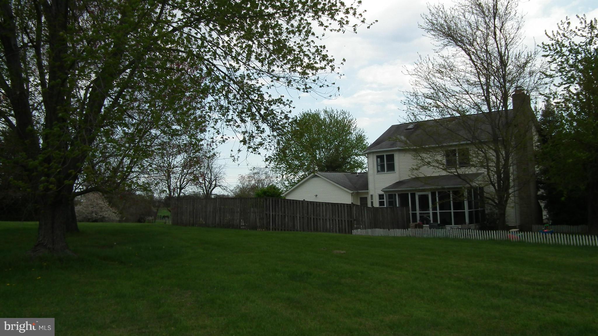 Exterior (Rear)