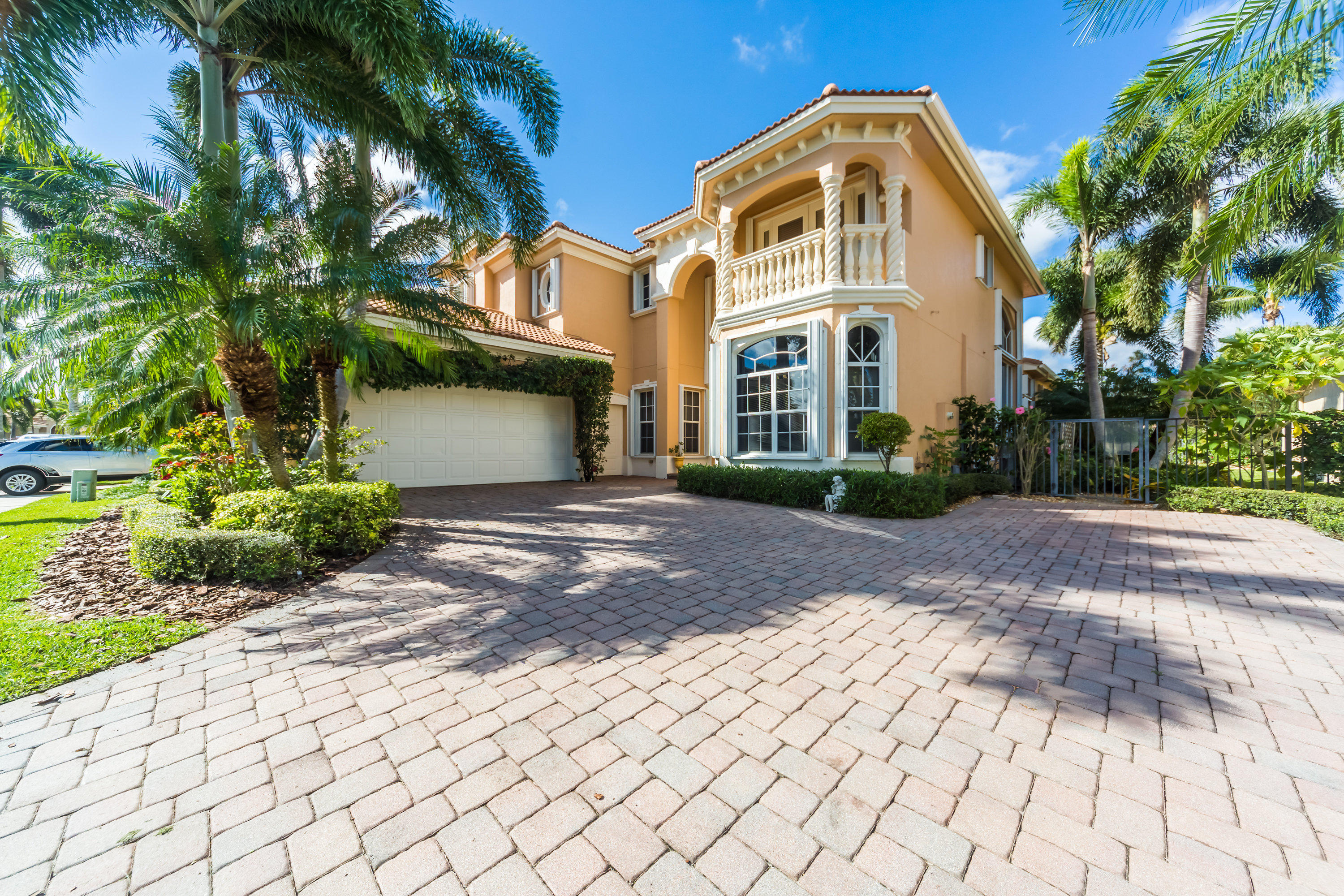 8077 Laurel Ridge Court Delray Beach, FL 33446 - Photo 2 of 34 FRONT