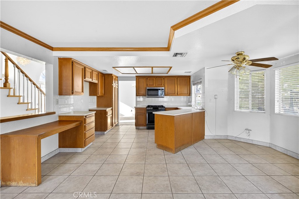 6727 Hawkley Drive Riverside, CA 92506 - Photo 14 of 52