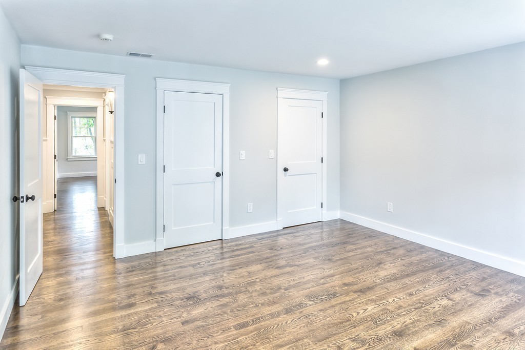 42 Peacedale Road Needham, MA 02492 - Photo 19 of 30 Gallery Image 19