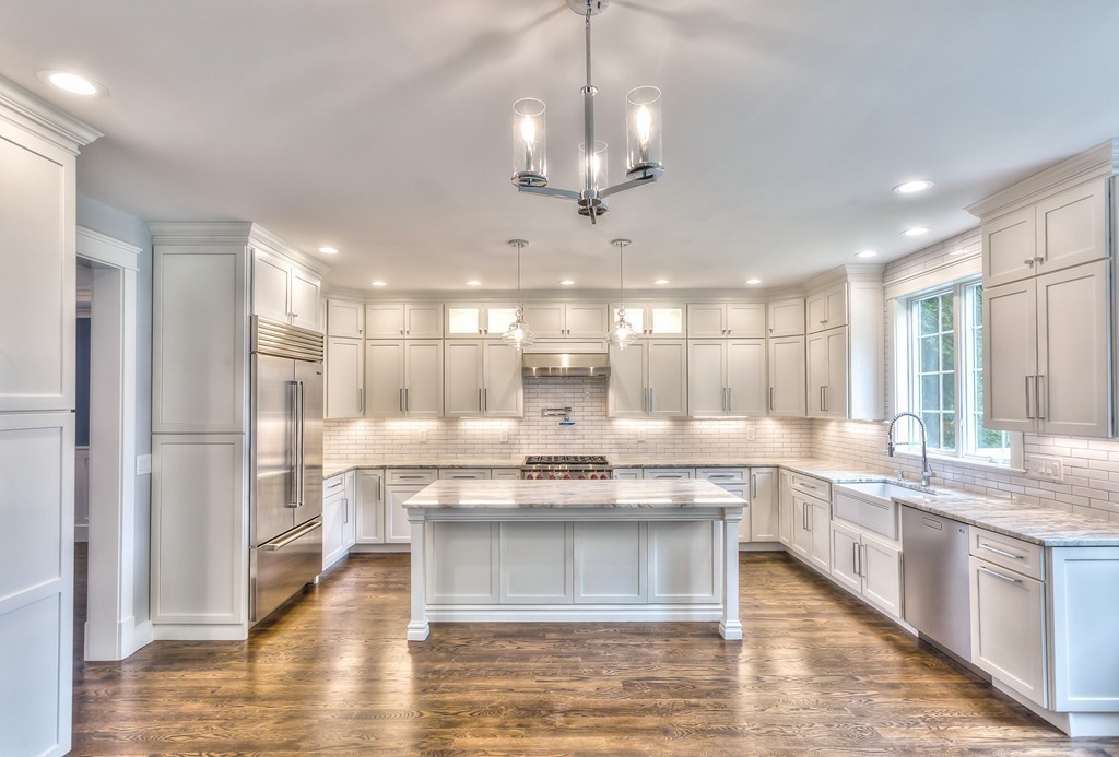 42 Peacedale Road Needham, MA 02492 - Photo 5 of 30 Gallery Image 5