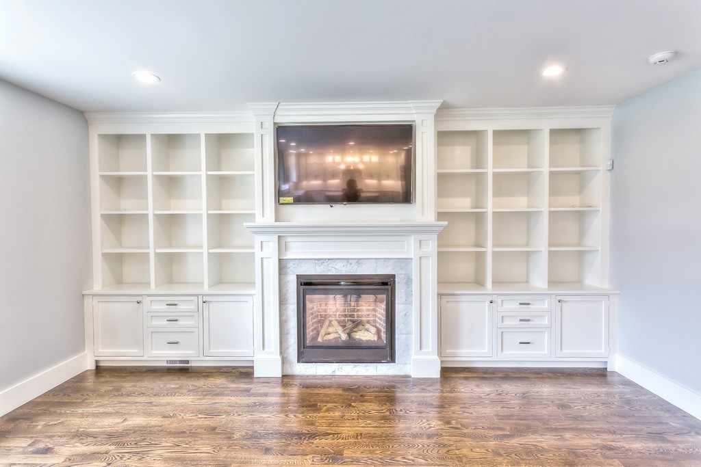 42 Peacedale Road Needham, MA 02492 - Photo 9 of 30 Gallery Image 9