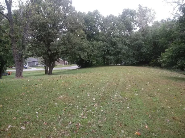 $27,500 | Lot 1613 Firefly Court, Altamont, MO 64620