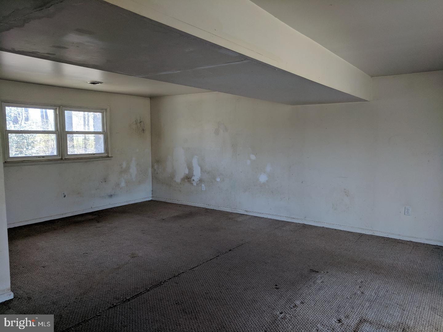 252 South Game Creek Road Carneys Point, NJ 08069 - Photo 8 of 10