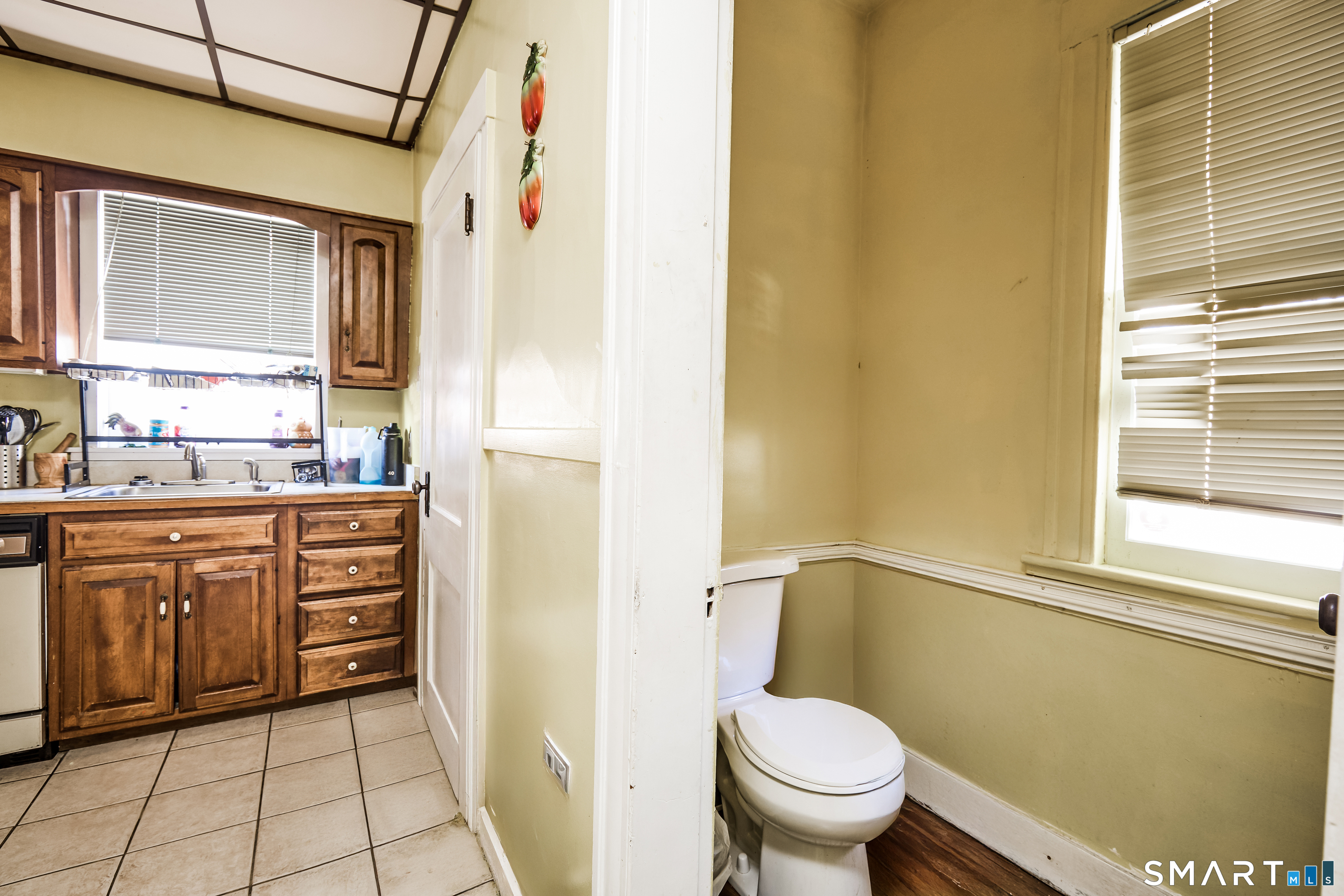 74 Harlem Avenue Bridgeport, CT 06606 - Photo 27 of 41