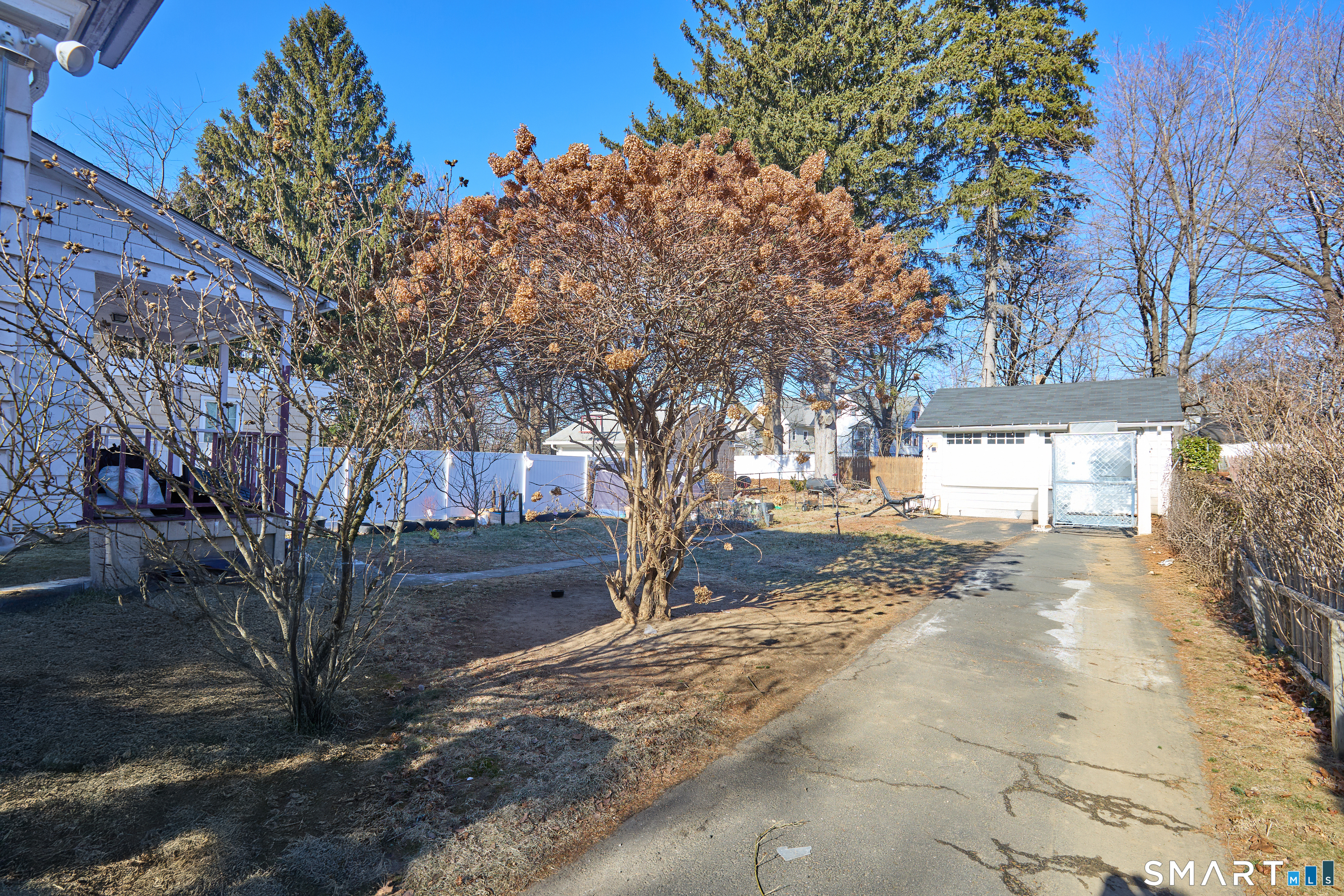 74 Harlem Avenue Bridgeport, CT 06606 - Photo 39 of 41