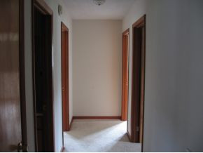 304 Lee Erwin, TN 37650 - Photo 6 of 8 Wide Hallway