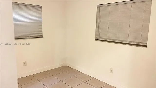 $650,000 | 4760 Southwest 66th Terrace, Davie, FL 33314