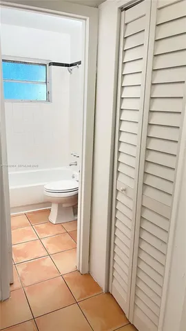 $650,000 | 4760 Southwest 66th Terrace, Davie, FL 33314