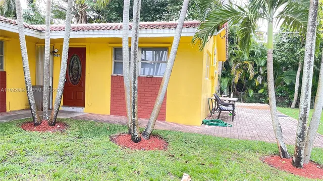 $650,000 | 4760 Southwest 66th Terrace, Davie, FL 33314