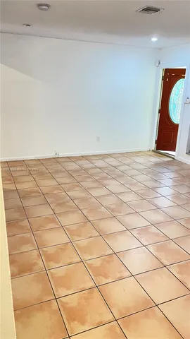 $650,000 | 4760 Southwest 66th Terrace, Davie, FL 33314