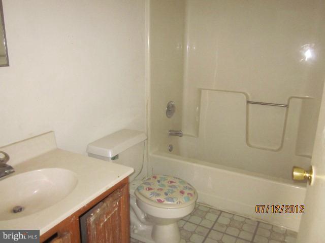 7106 Ruthgreen Road Baltimore, MD 21244 - Photo 13 of 19 Bath