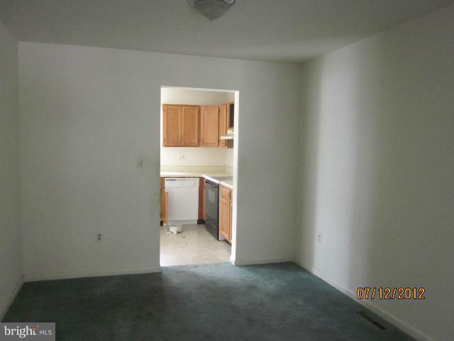 7106 Ruthgreen Road Baltimore, MD 21244 - Photo 5 of 19 Dining Room