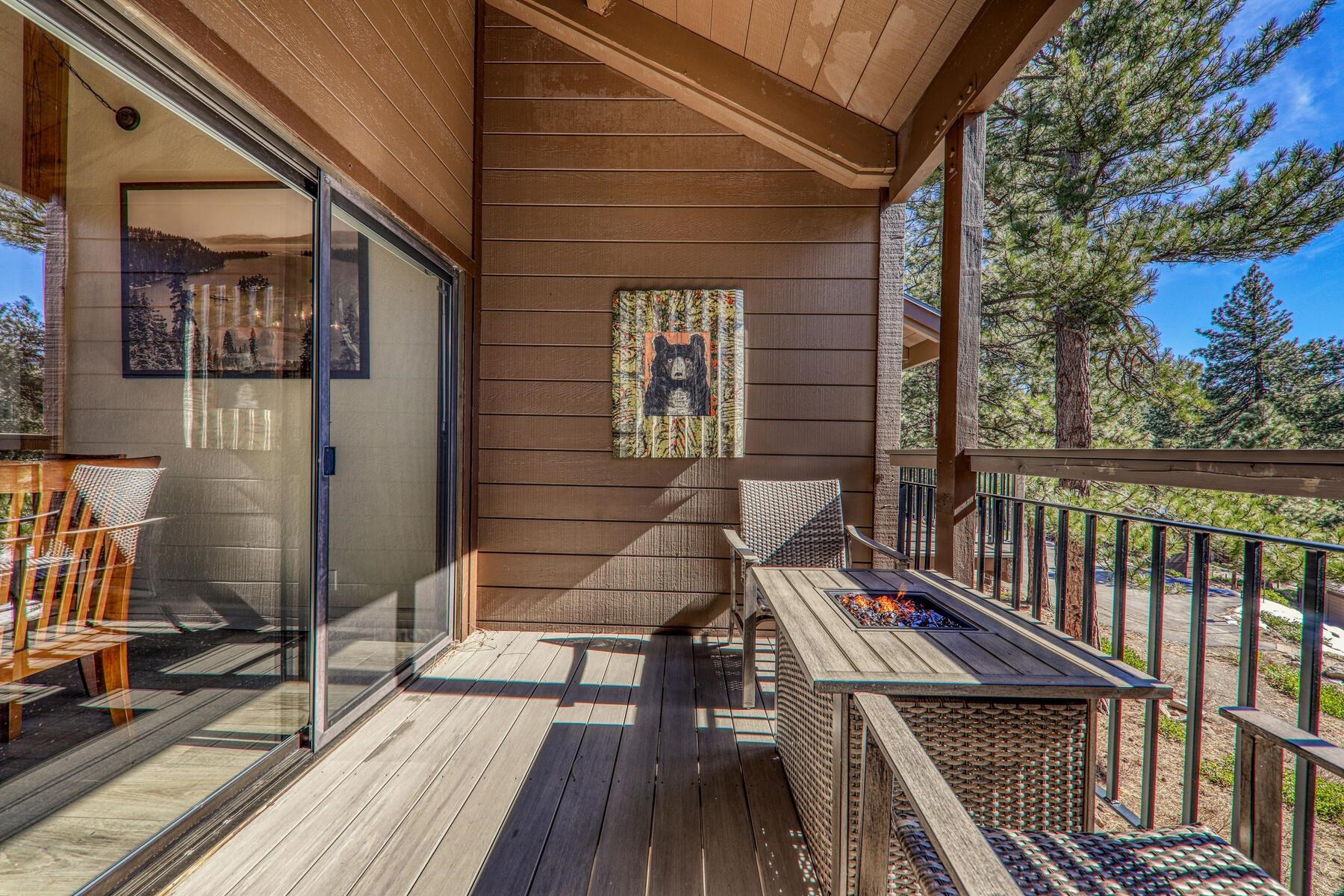 6092 Rocky Point Truckee, CA 96161 - Photo 13 of 27 a balcony with wooden floor table and chairs