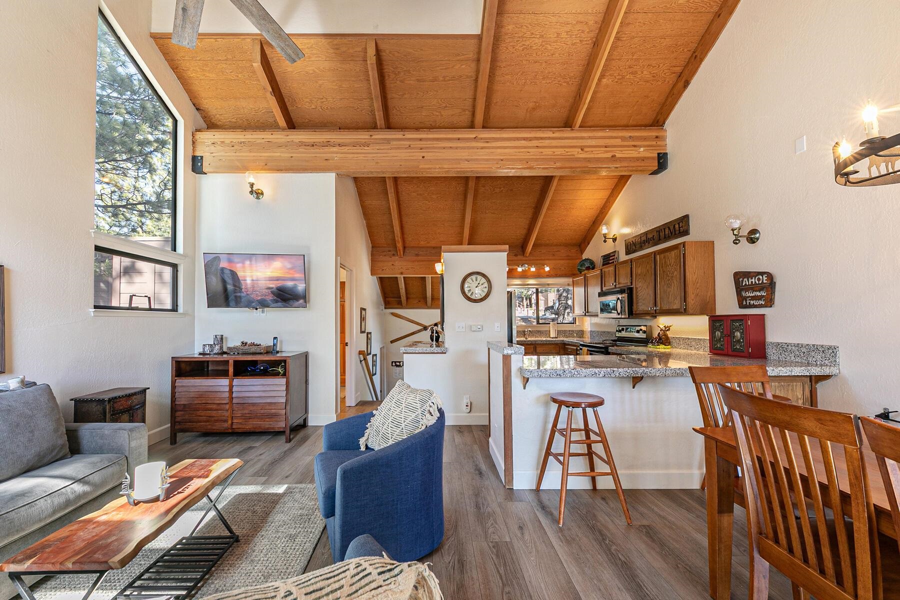 6092 Rocky Point Truckee, CA 96161 - Photo 9 of 27 a living room with furniture and wooden floor