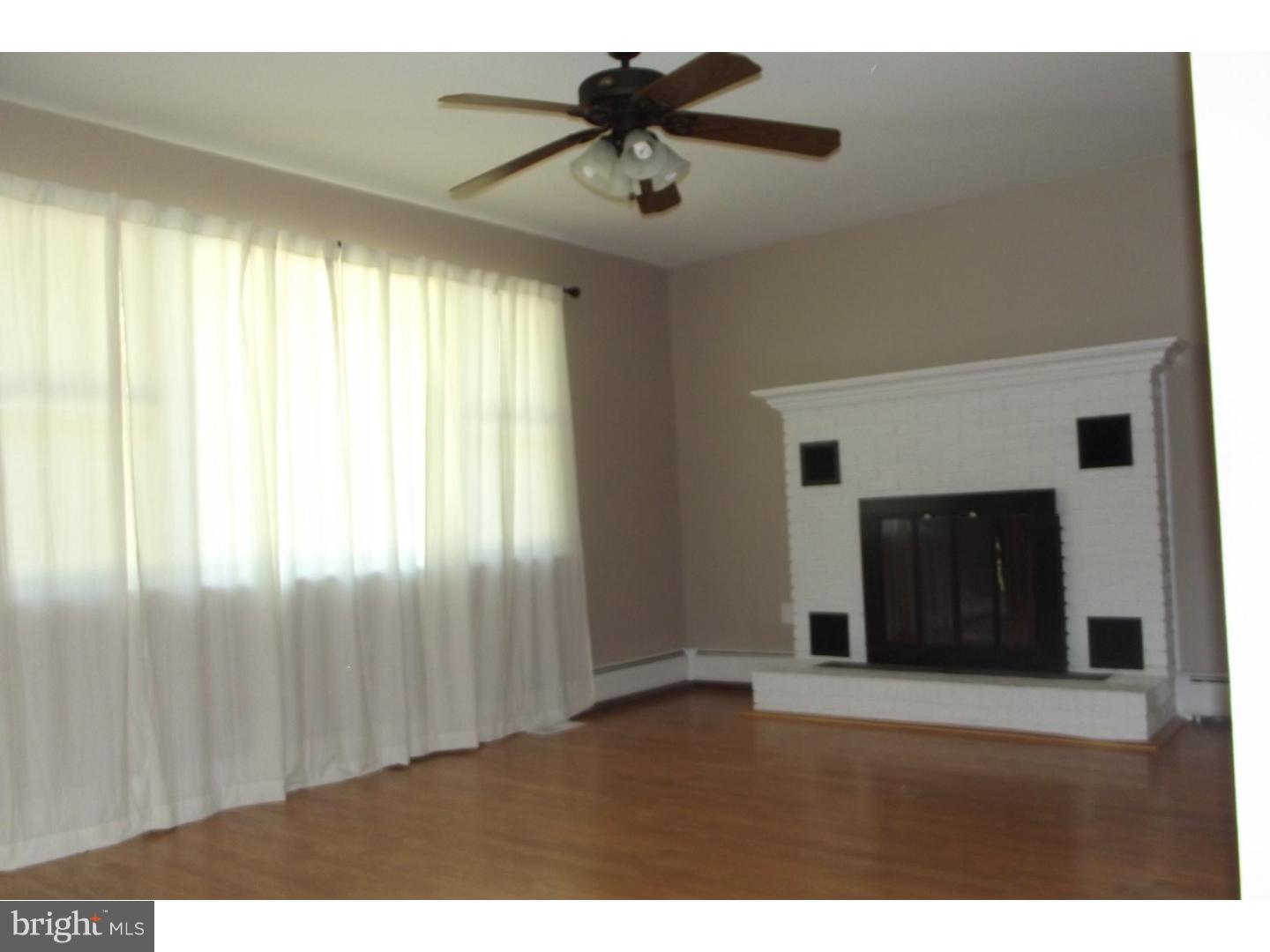 54 Hopkins Road New Egypt, NJ 08533 - Photo 4 of 12
