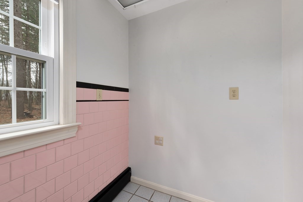 87 Willow Road Boxford, MA 01921 - Photo 11 of 29