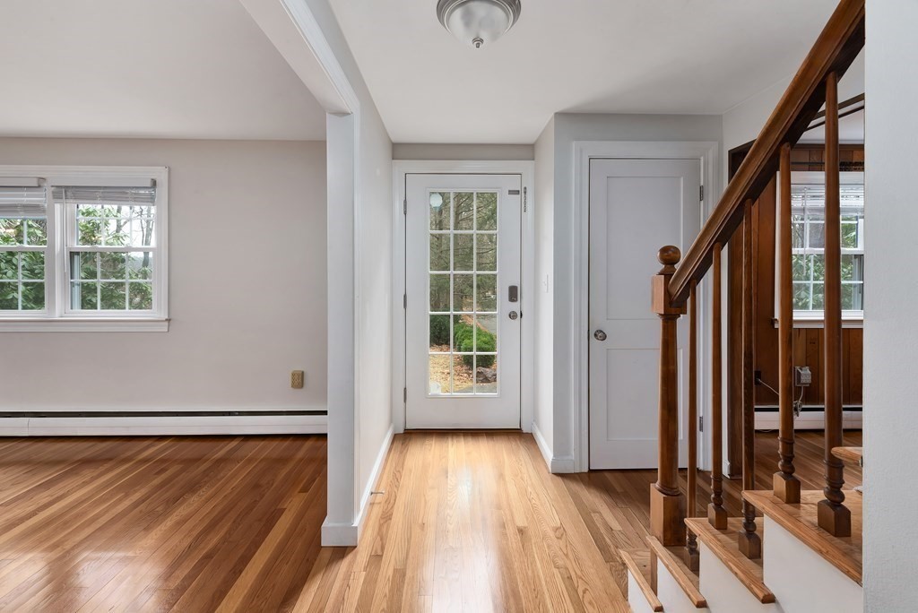 87 Willow Road Boxford, MA 01921 - Photo 4 of 29