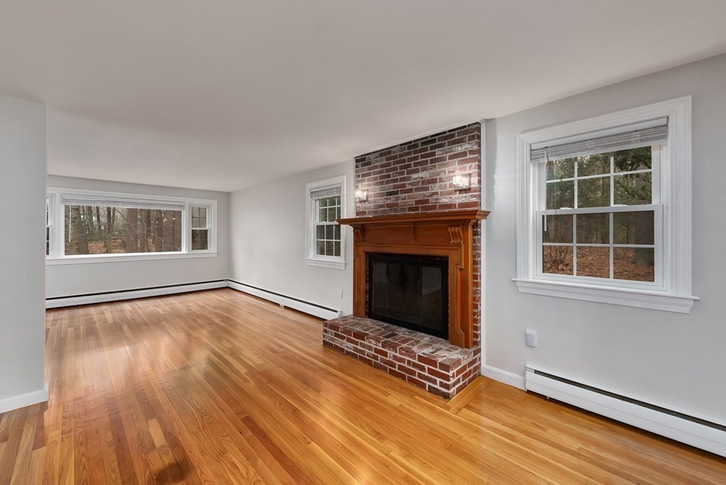 87 Willow Road Boxford, MA 01921 - Photo 5 of 29