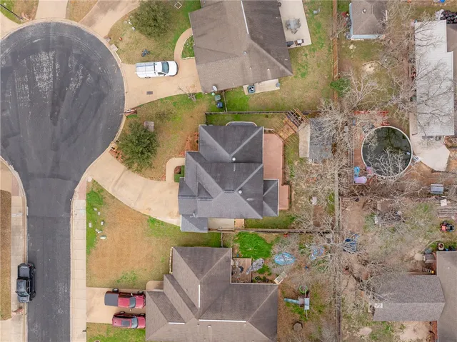 $274,900 | 3811 Caleb Court, Bryan, TX 77803