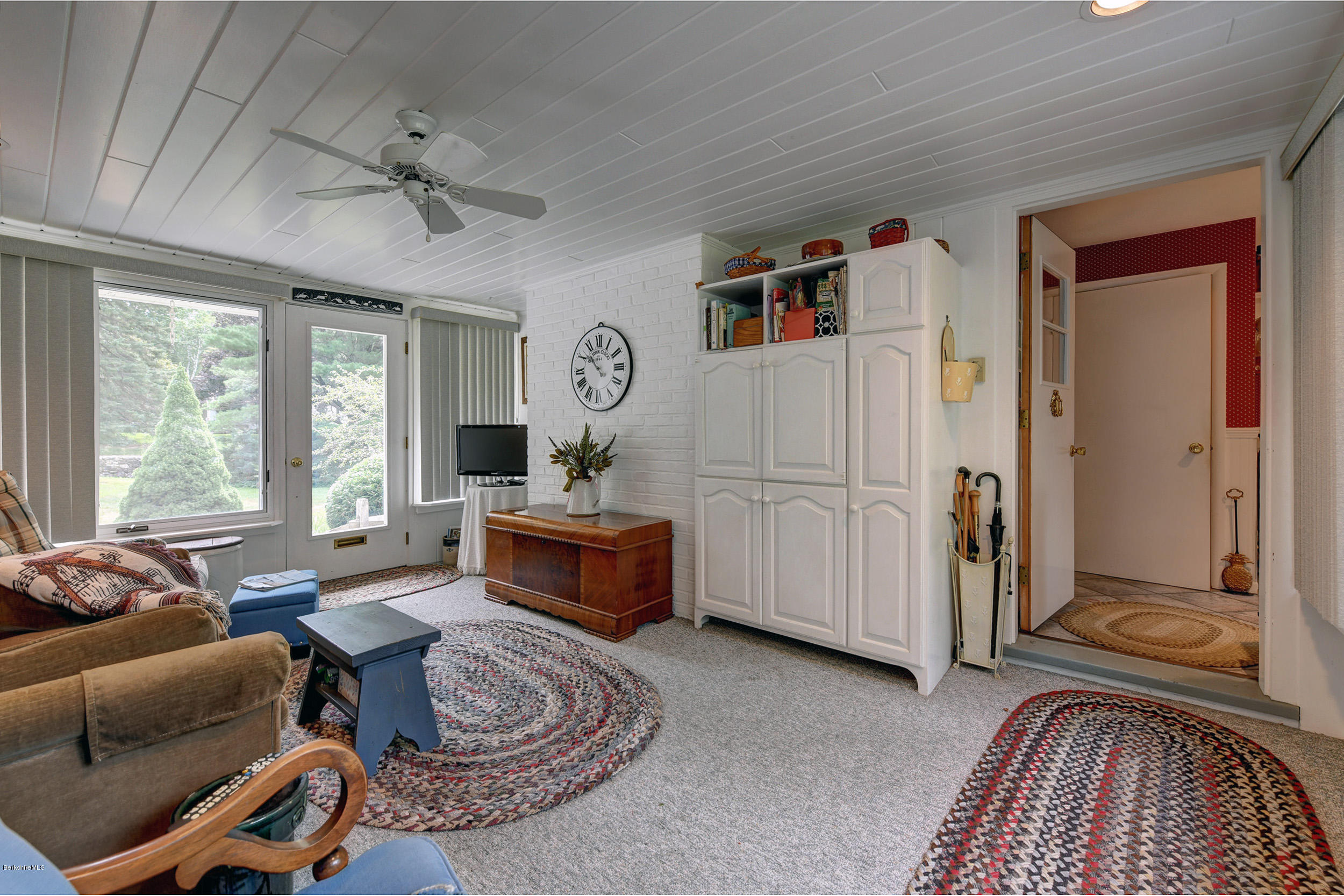21 Valentine Road Pittsfield, MA 01201 - Photo 24 of 32 Den Breezeway