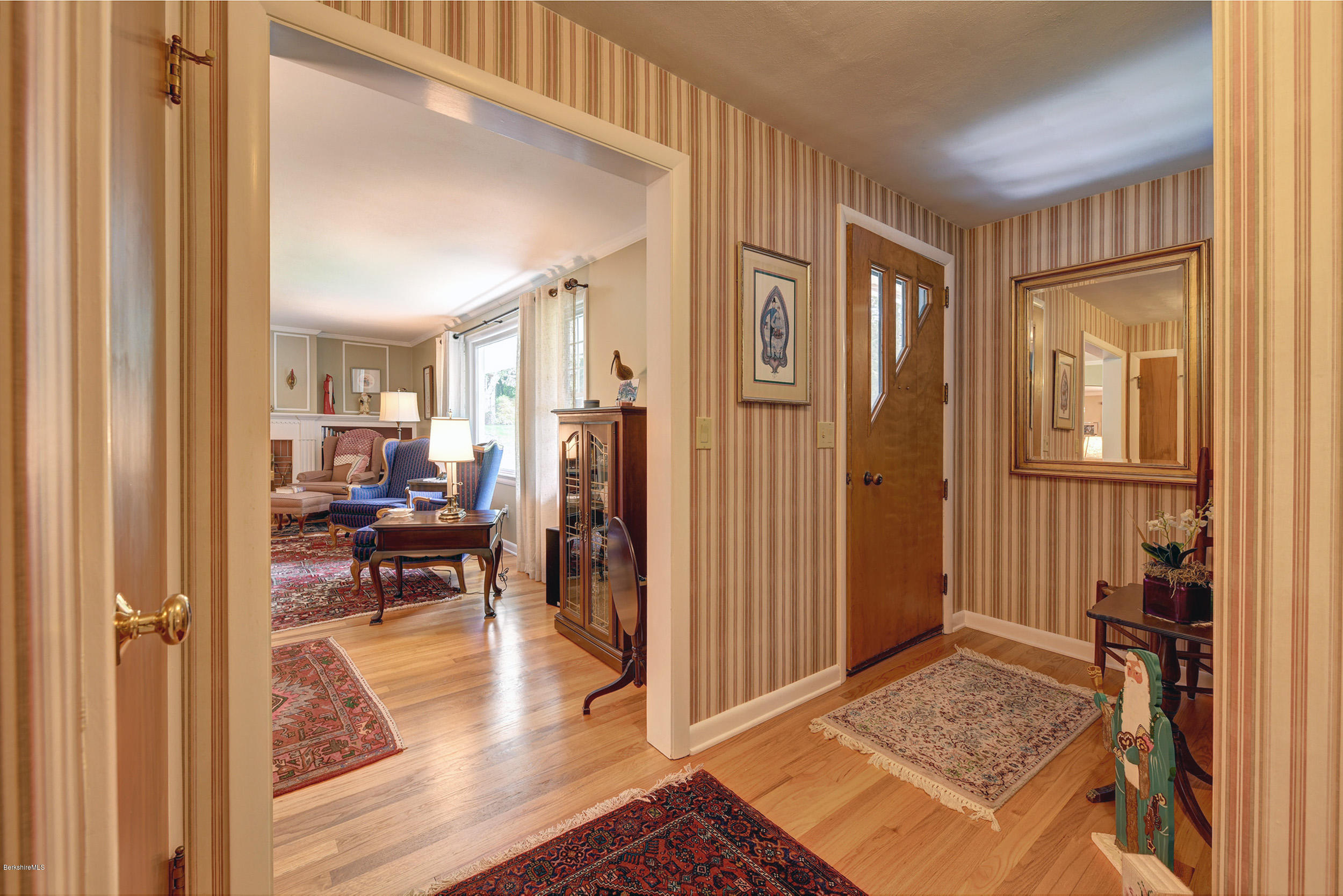 21 Valentine Road Pittsfield, MA 01201 - Photo 6 of 32 Entry Foyer